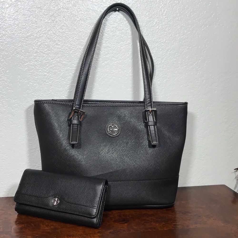 Giani Bernini black purse with wallet